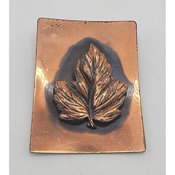 Vintage Copper Maple Leaf Pin Brooch 3D Raised Leaf on‎ Square Back - Picture 1 of 5